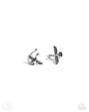 Load image into Gallery viewer, Soaring Sparrow - Silver - Ear cuff