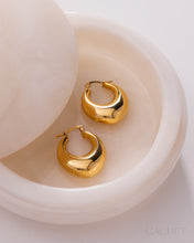 Load image into Gallery viewer, Sable - 18K Gold