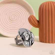 Load image into Gallery viewer, Broach Backdrop - White š Ring