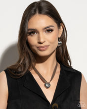 Load image into Gallery viewer, Complete Look 🌞 Fabricated Finesse - Brown & Engraved Excitement - Silver