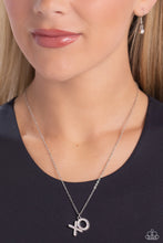 Load image into Gallery viewer, XO Showcase 🌞 White