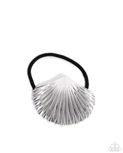 Load image into Gallery viewer, Short Seashell - Silver
