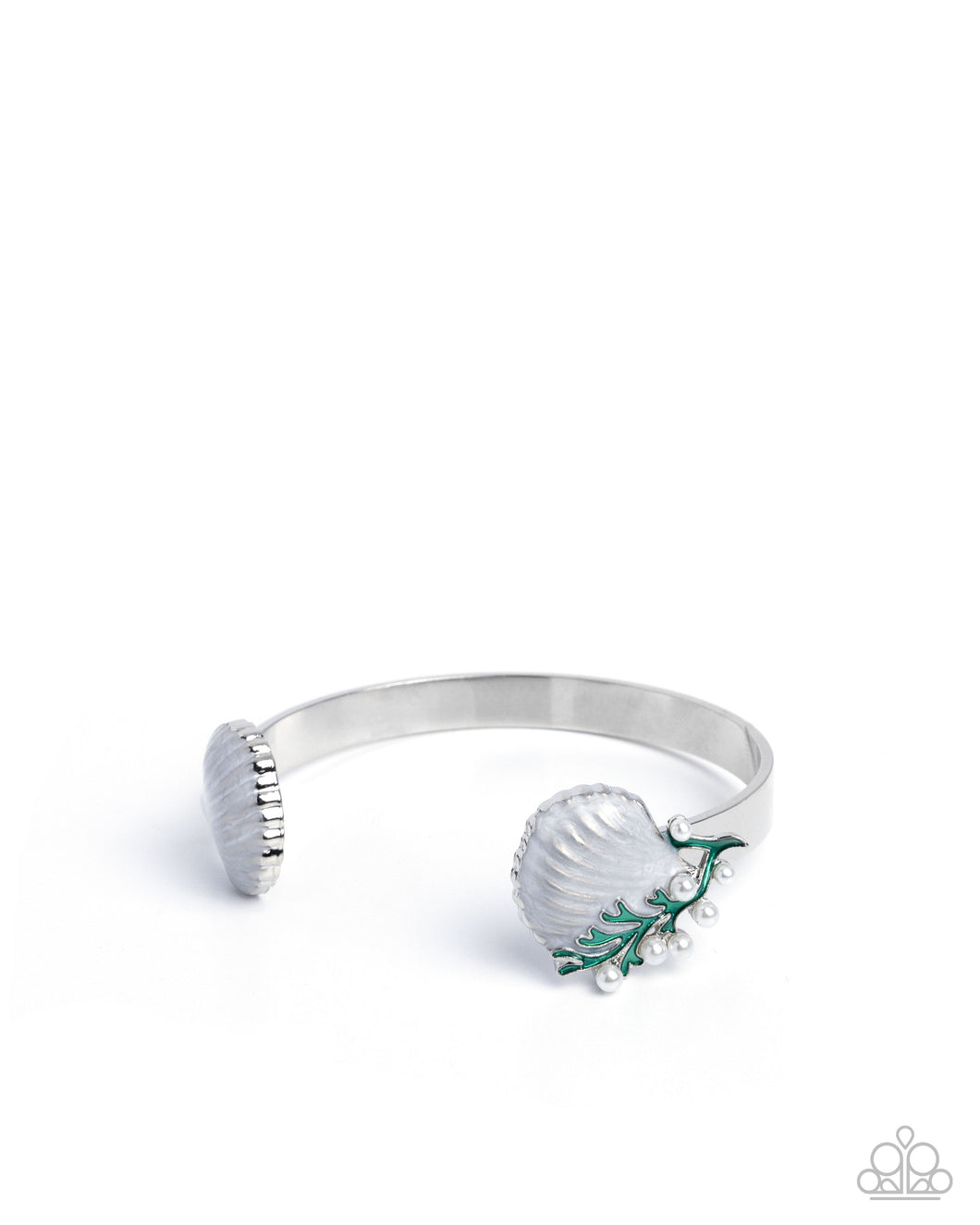 Seashell Splendor - White