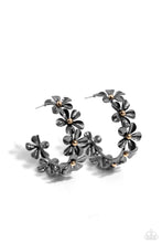 Load image into Gallery viewer, Floral Flamenco - Black 🌞 Earrings

