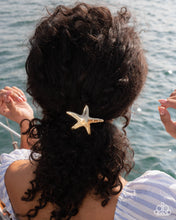 Load image into Gallery viewer, Sleek Starfish - Gold
