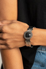 Load image into Gallery viewer, Bracelet - Oceanic Oracle - black
