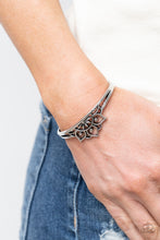 Load image into Gallery viewer, Bracelet - Mandala Mindfulness - Silver
