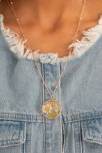 Load image into Gallery viewer, Necklace - Floral Embrace - Rose Gold
