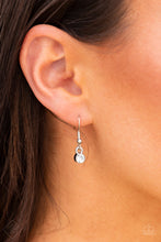 Load image into Gallery viewer, Necklace - Frozen Gardens - Blue
