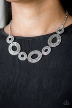Load image into Gallery viewer, Necklace - Basically Baltic - Silver
