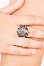Load image into Gallery viewer, Ring - Victorian Valor - Black
