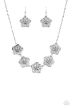 Load image into Gallery viewer, Necklace - Garden Groove - Silver

