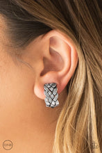 Load image into Gallery viewer, Earrings - URBAN ULTERIOR - SILVER
