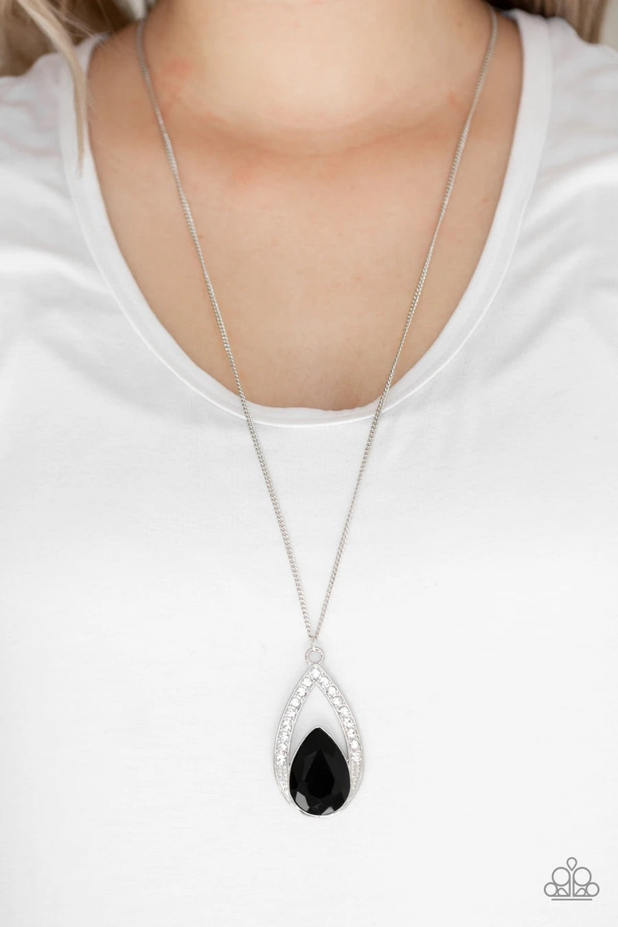 Necklace - Notorious Noble - Black