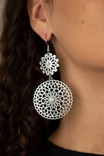 Load image into Gallery viewer, Earrings - Garden Mantra - white
