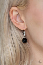 Load image into Gallery viewer, Necklace - Hollywood HAUTE Spot - Black
