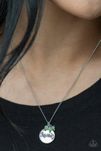 Load image into Gallery viewer, Necklace - Warm My Heart - Green
